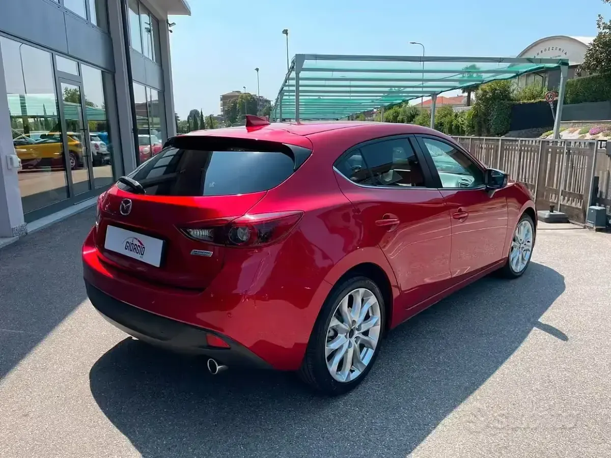 Usata Mazda 3 Exceed 150 CV (110 kW) 2015 Rosso Berlina