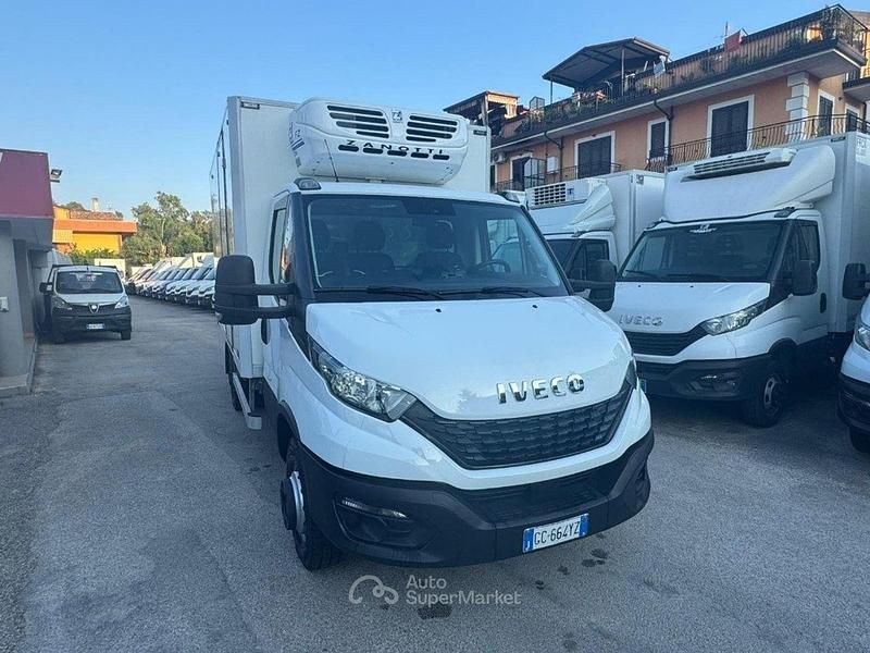 Usata Iveco Daily 179 CV (131 kW) 2020 Gray