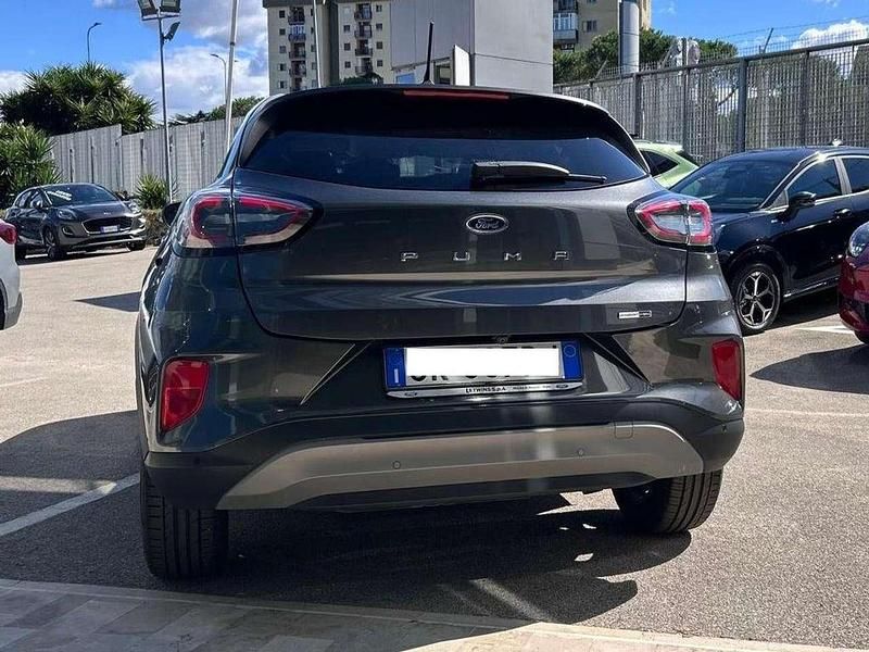 Usata Ford Puma Titanium 125 CV (91 kW) 2022 Magnetic grey SUV