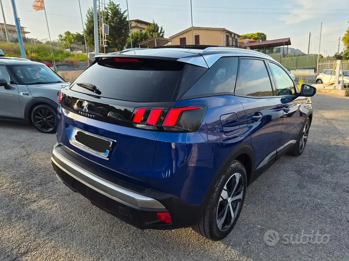 Usata Peugeot 3008 GT-line 131 CV (96 kW) 2019 Bluazzurro SUV