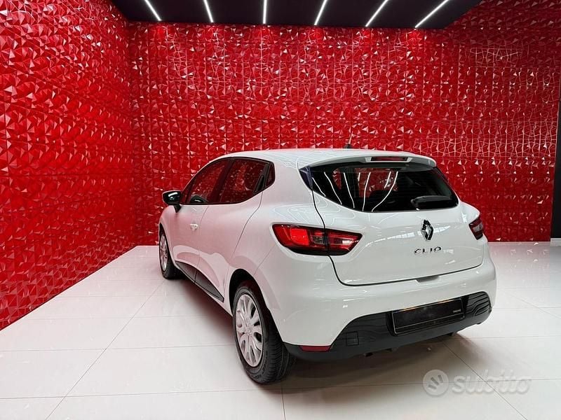 Usata Renault Clio IV 75 CV (55 kW) 2015 Bianco Berlina