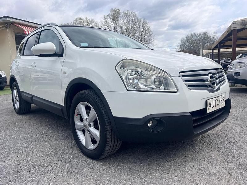 Usata Nissan Qashqai +2 Tekna 149 CV (109 kW) 2009 Bianco SUV