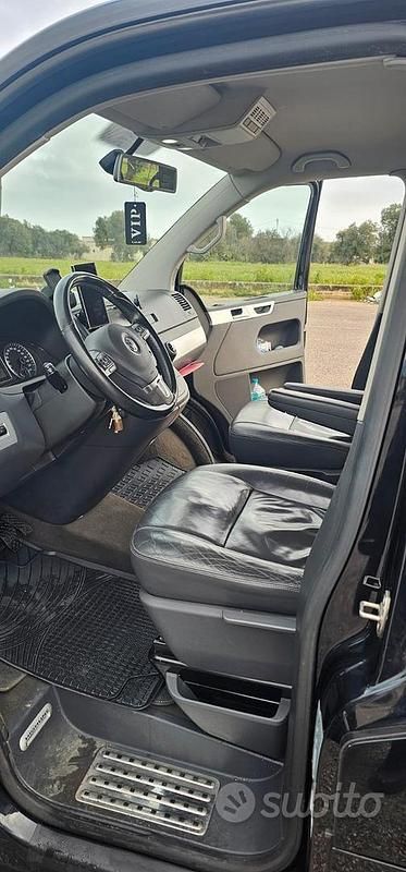 Usata VW T5 2011 Nero Furgone