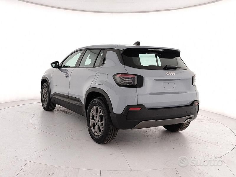 Nuova Jeep Avenger Longitude 100 CV (73 kW) 2025 Grigio SUV