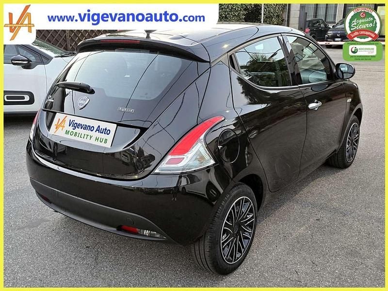 Usata Lancia 2000 69 CV (50 kW) 2023 Nero Berlina