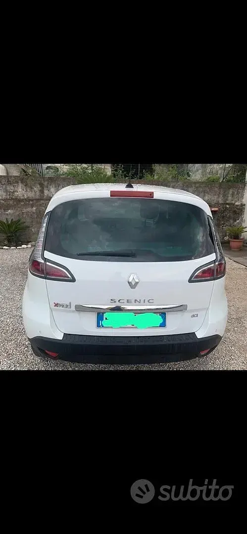 Käytetty Renault Scenic E-Tech XMOD 110 HP (80 kW) 2014 Valkoinen Viistoperä