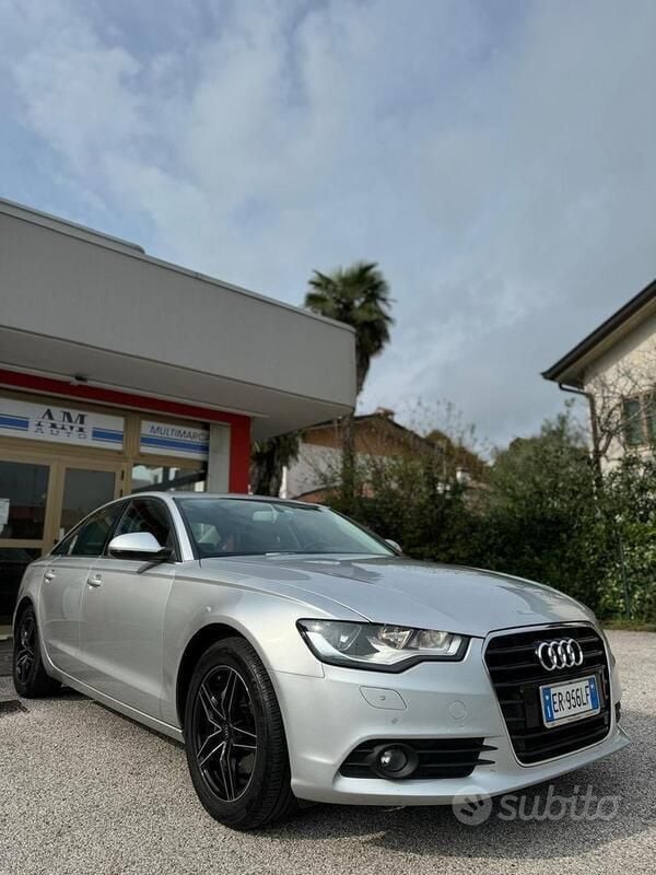 Grigio Usata 2013 Audi A6 Berlina | 12.600 € (Buon prezzo) - Immagine 1/4