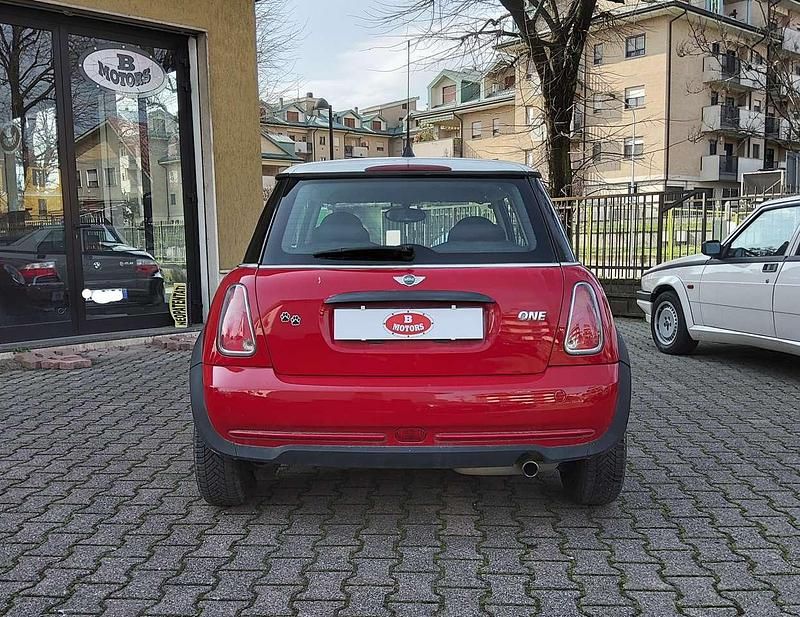 Usata Mini ONE 90 CV (66 kW) 2006 Rosso Utilitaria