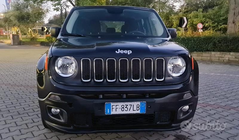 Usata Jeep Renegade Longitude 110 CV (80 kW) 2016 Nero SUV