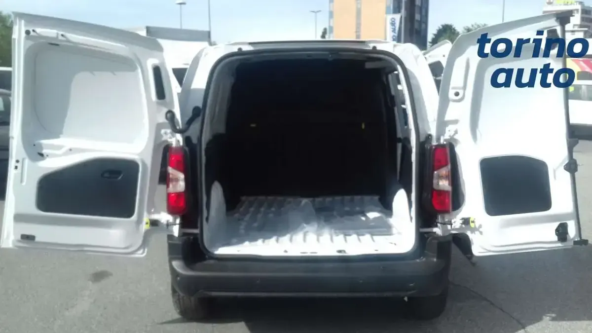 Nuova Fiat Doblò 131 CV (96 kW) 2026 Bianco Monovolume