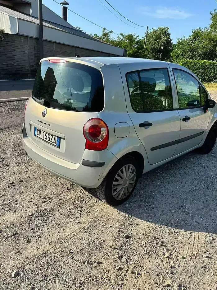 Usata Renault Modus 75 CV (55 kW) 2005 Monovolume