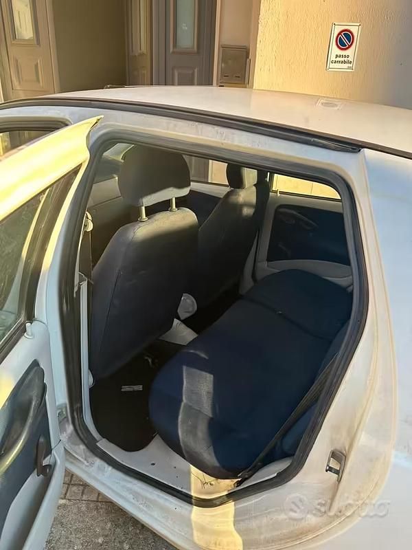 Usata Fiat Punto 2004 Bianco Utilitaria