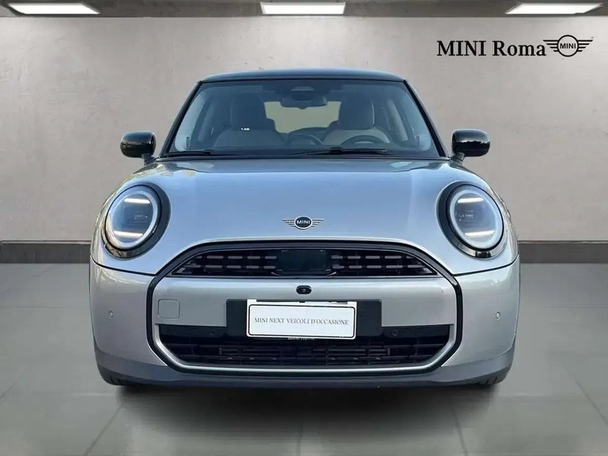 Usata Mini Cooper Classic 156 CV (114 kW) 2024 Melting silver iii Utilitaria