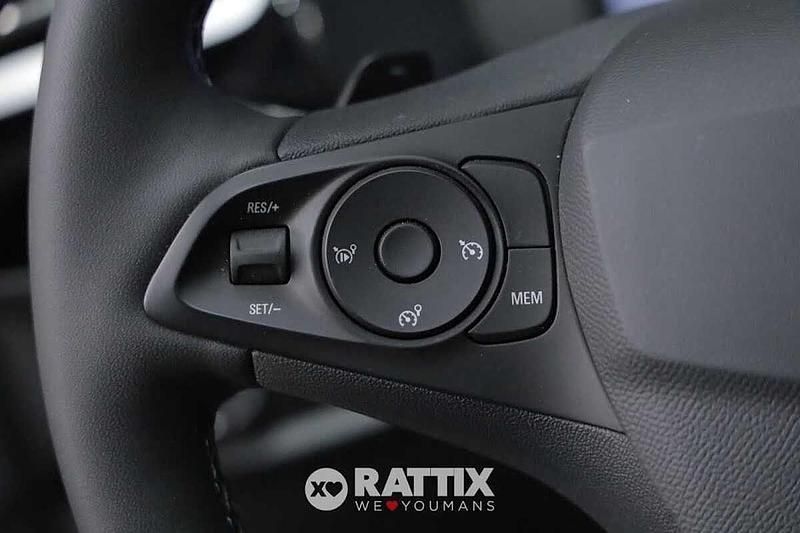 Usata Opel Corsa 101 CV (74 kW) 2025 Crystal silver Utilitaria