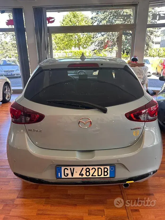 Usata Mazda 2 90 CV (66 kW) 2024 Blu Utilitaria