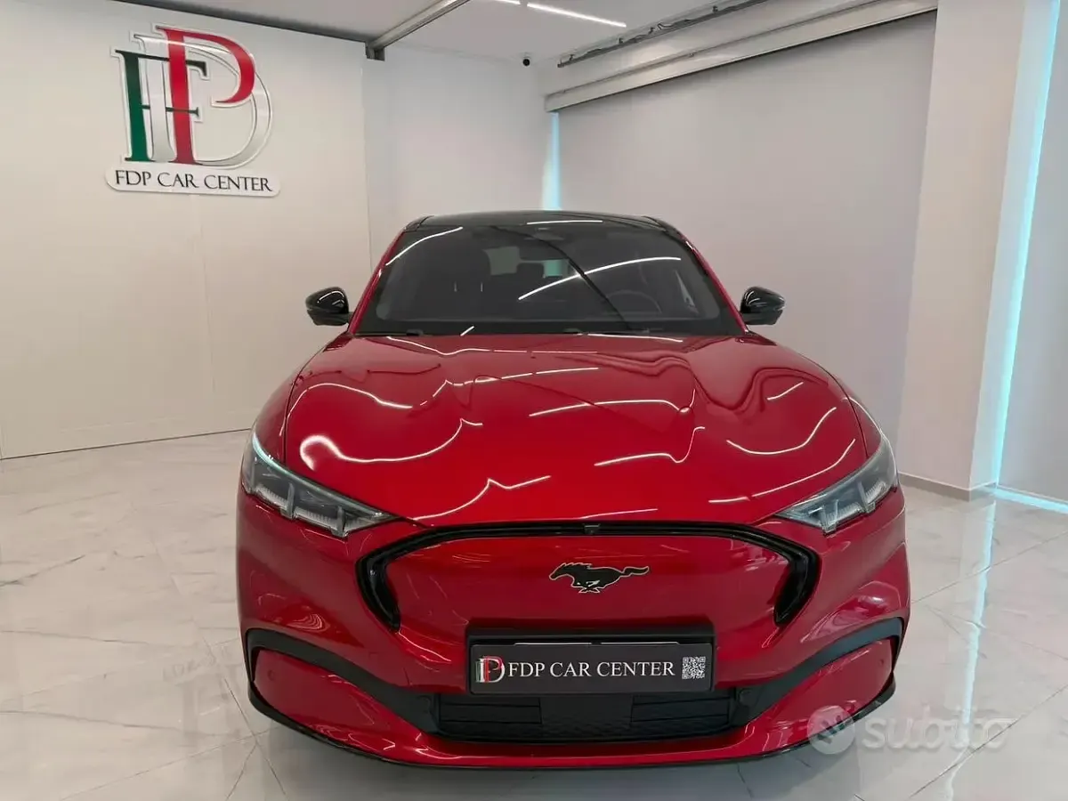 Usata Ford Mustang Standard Range 169 CV (124 kW) 2021 Rosso Station wagon