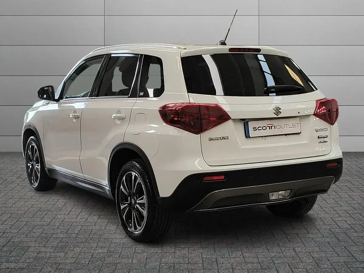 Usata Suzuki Vitara 129 CV (94 kW) 2020 Bianco SUV