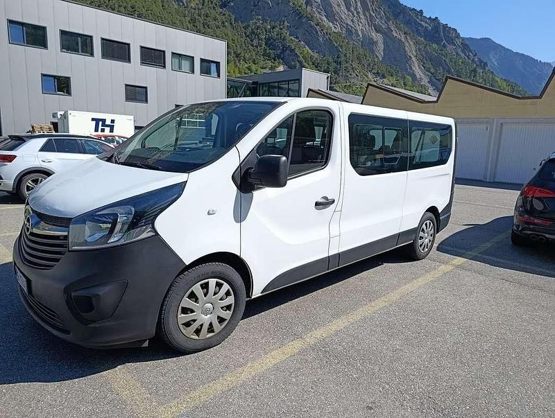 Usata Opel Vivaro 125 CV (91 kW) 2017 Monovolume