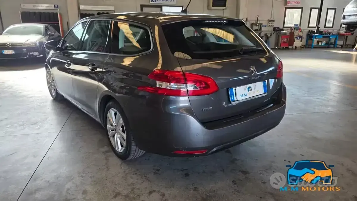 Usata Peugeot 308 SW Business-Line 131 CV (96 kW) 2018 Grigio Station wagon