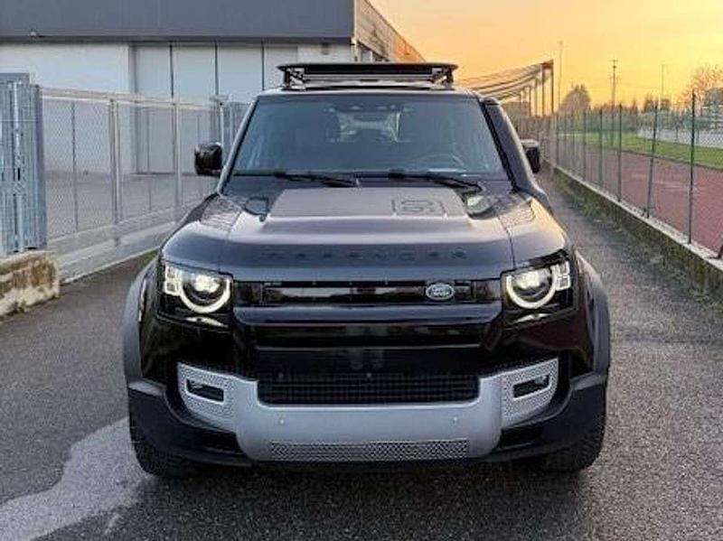 Santorini black Usata 2025 Land Rover Defender SUV | 74.000 € (Ottimo prezzo) - Immagine 1/4