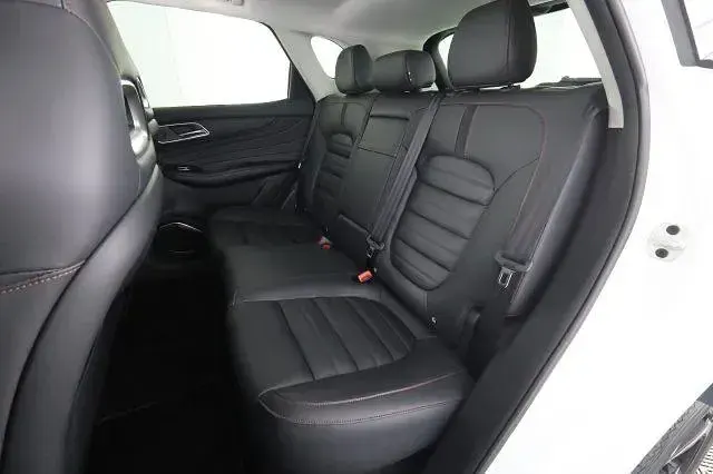 Usata MG HS Luxury 162 CV (119 kW) 2024 Bianco SUV