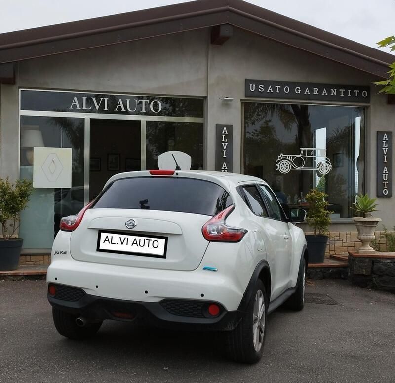 Usata Nissan Juke Tekna 110 CV (80 kW) 2015 Bianco SUV