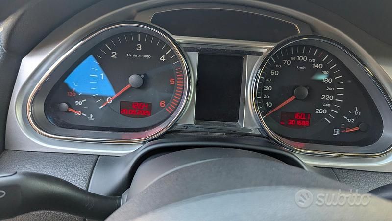 Usata Audi Q7 S-Line 232 CV (170 kW) 2007 Grigio SUV