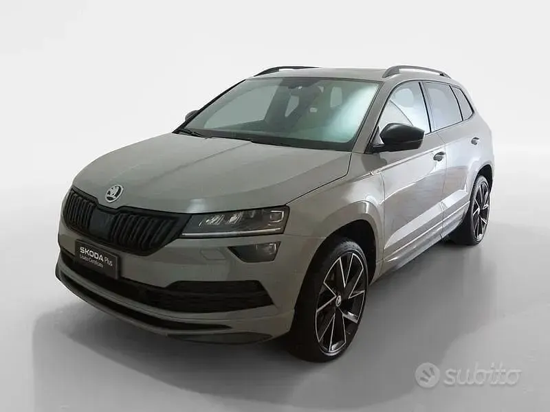 Usata Skoda Karoq SportLine 150 CV (110 kW) 2021 Grigio SUV