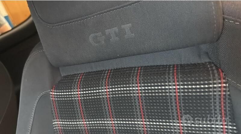 Usata 2006 VW Golf V GTI Tre volumi | 6500 € - Immagine 1/4