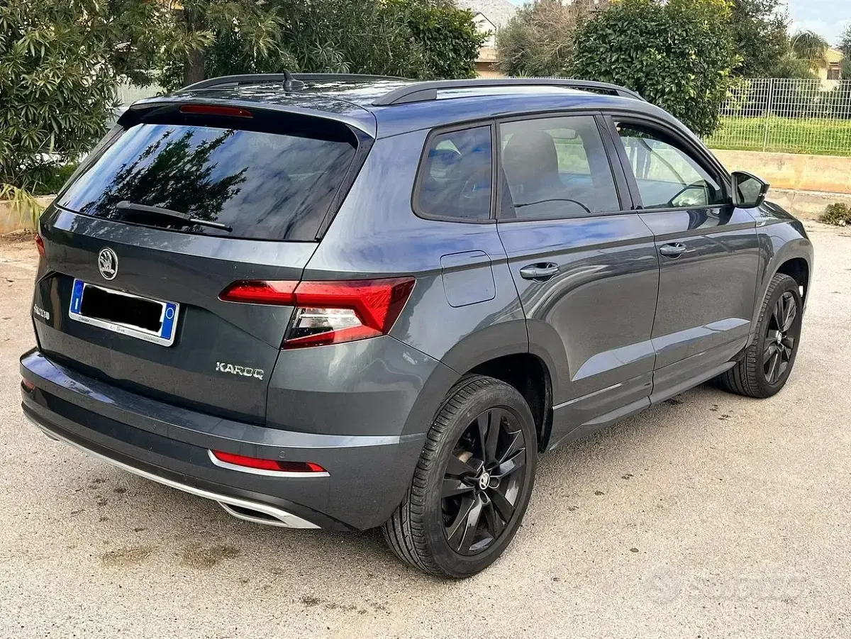 Usata Skoda Karoq SportLine 116 CV (85 kW) 2019 Grigio SUV