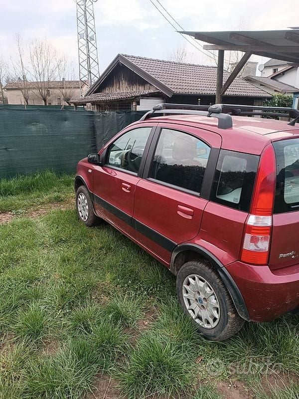 Usata Fiat Panda 4x4 2005 Rosso Utilitaria