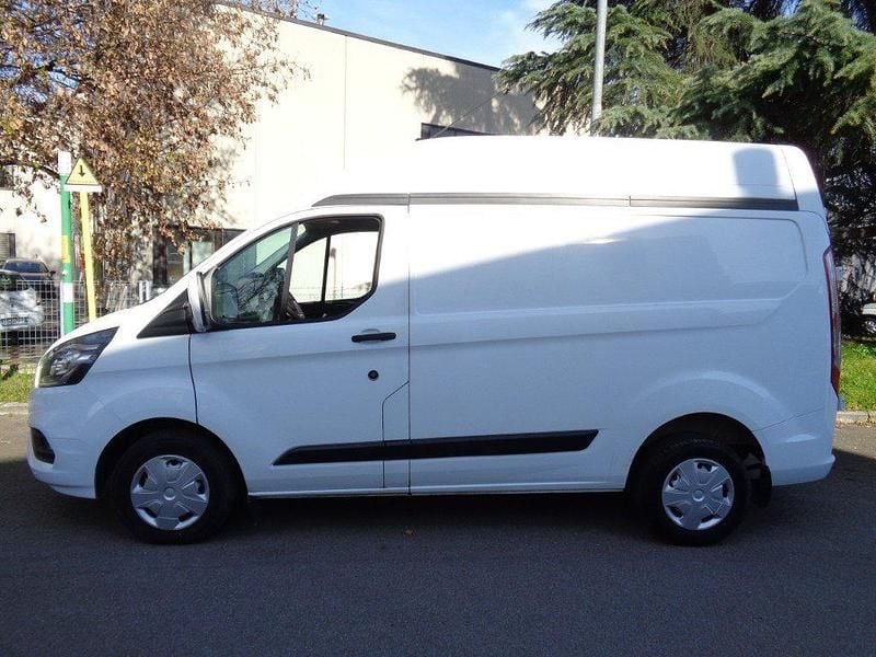 Usata Ford Transit Custom Trend 131 CV (96 kW) 2023 Bianco pastello Furgone