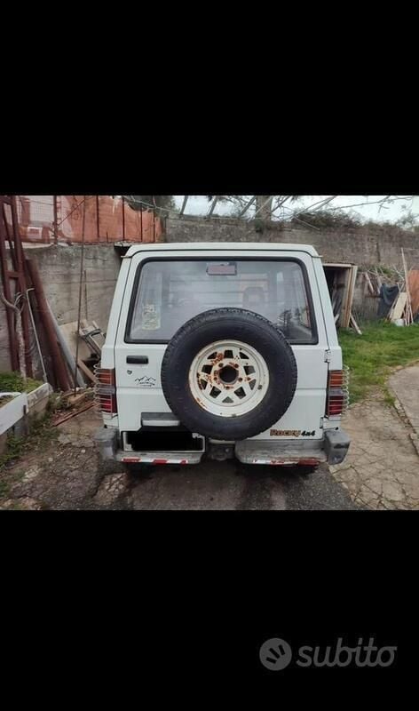 Bianco Usata 1988 Daihatsu Rocky SUV | 3000 € - Immagine 1/4
