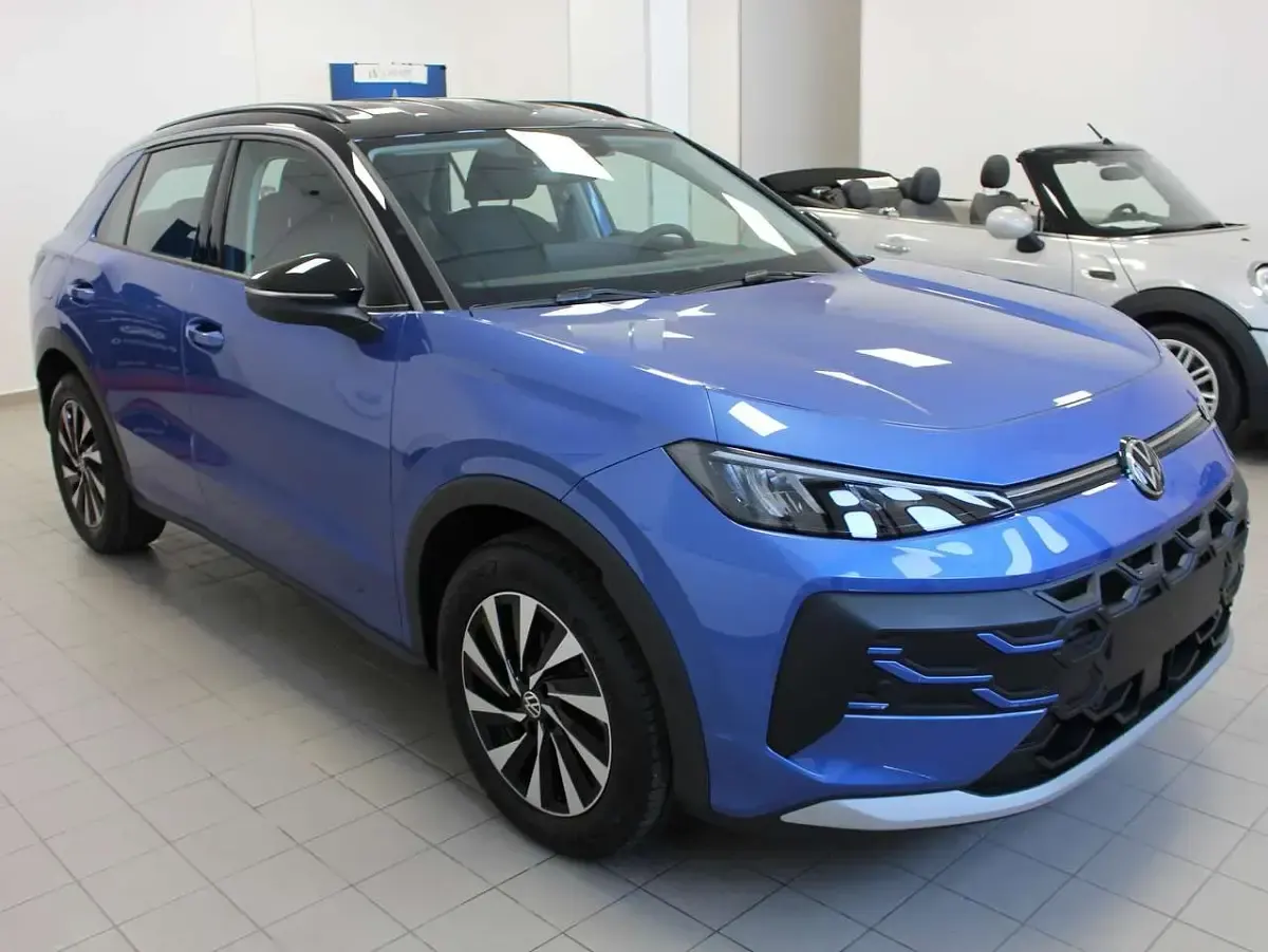 Nuova VW T-Roc Life 116 CV (85 kW) 2026 Blu/azzurro SUV