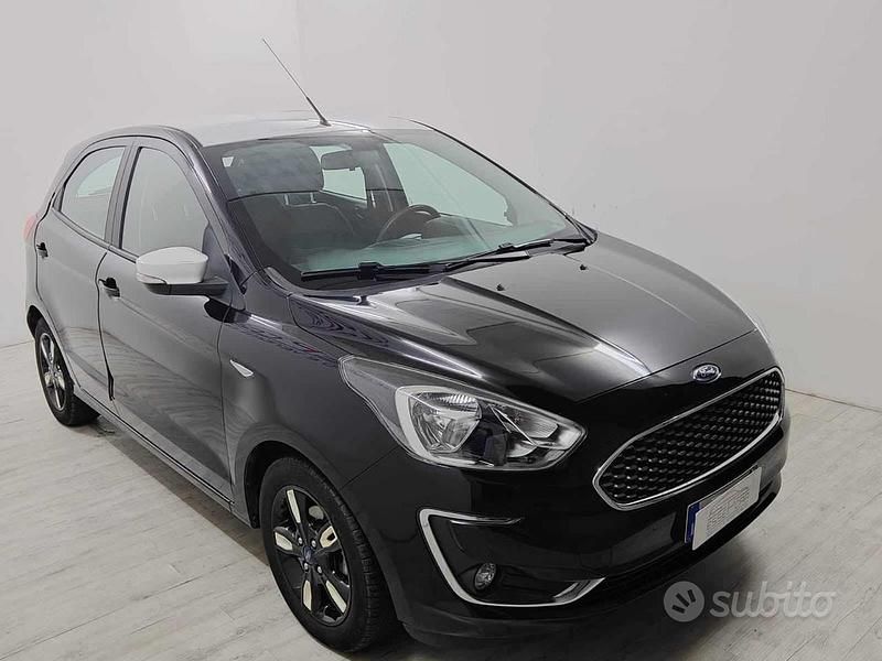 Usata Ford Ka Plus 85 CV (62 kW) 2018 Nero Utilitaria