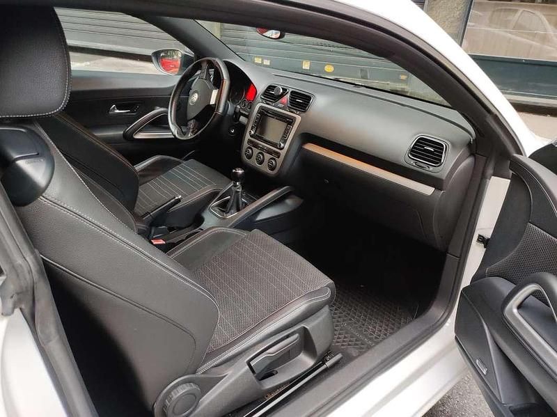 Usata VW Scirocco 122 CV (89 kW) 2009 Bianco Coupé