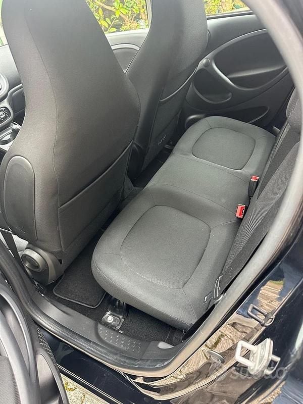 Usata Smart ForFour Passion 90 CV (66 kW) 2019 Grigio Utilitaria