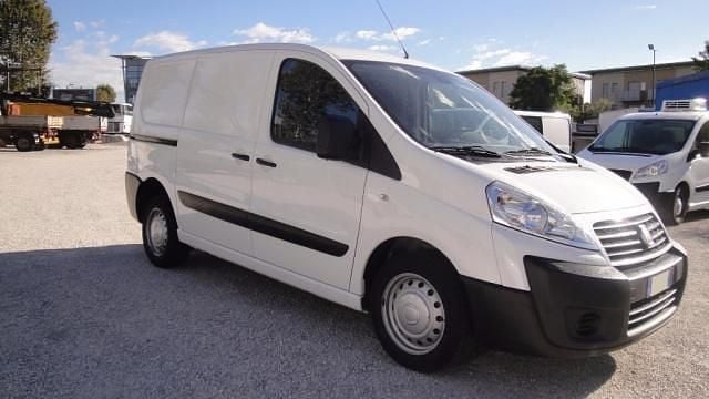 Usata Fiat Scudo Comfort 120 CV (88 kW) 2008 Bianco pastello Furgone