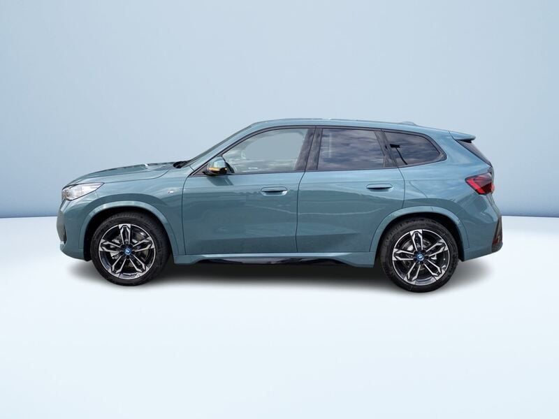Usata BMW iX1 M Sport 230 kW (313 CV) 2024 Verde metallizzato SUV