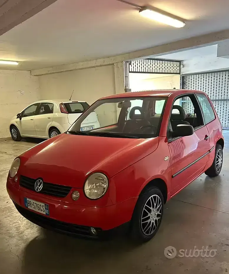 Usata VW Lupo 50 CV (36 kW) 2001 Rosso Utilitaria