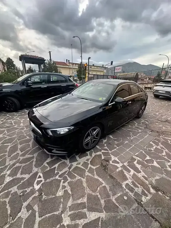 Usata Mercedes A200 Premium 150 CV (110 kW) 2020 Nero Berlina