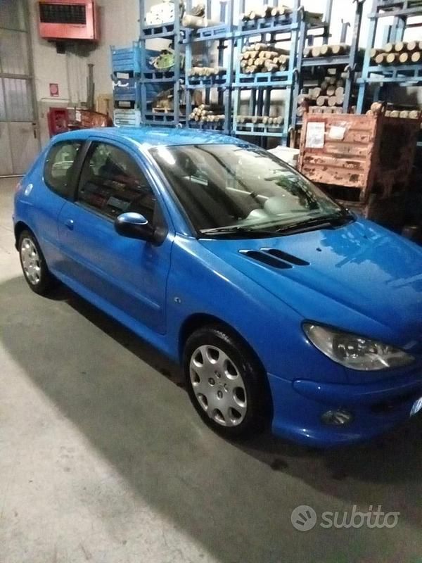 Begagnad Peugeot 206 88 HK (64 kW) 2006 Blå Sedan