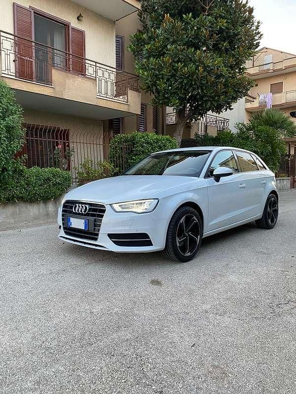 Usata Audi A3 Young 110 CV (80 kW) 2016 Berlina