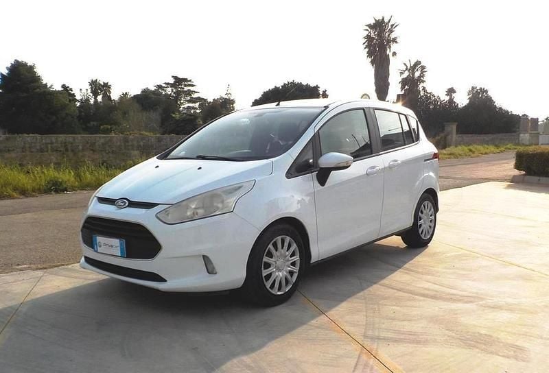 Usata Ford B-MAX 95 CV (69 kW) 2015 Bianco Monovolume