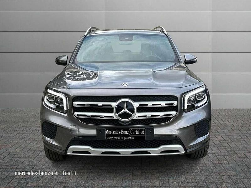 Usata Mercedes GLB200 150 CV (110 kW) 2023 Grigio montagna SUV