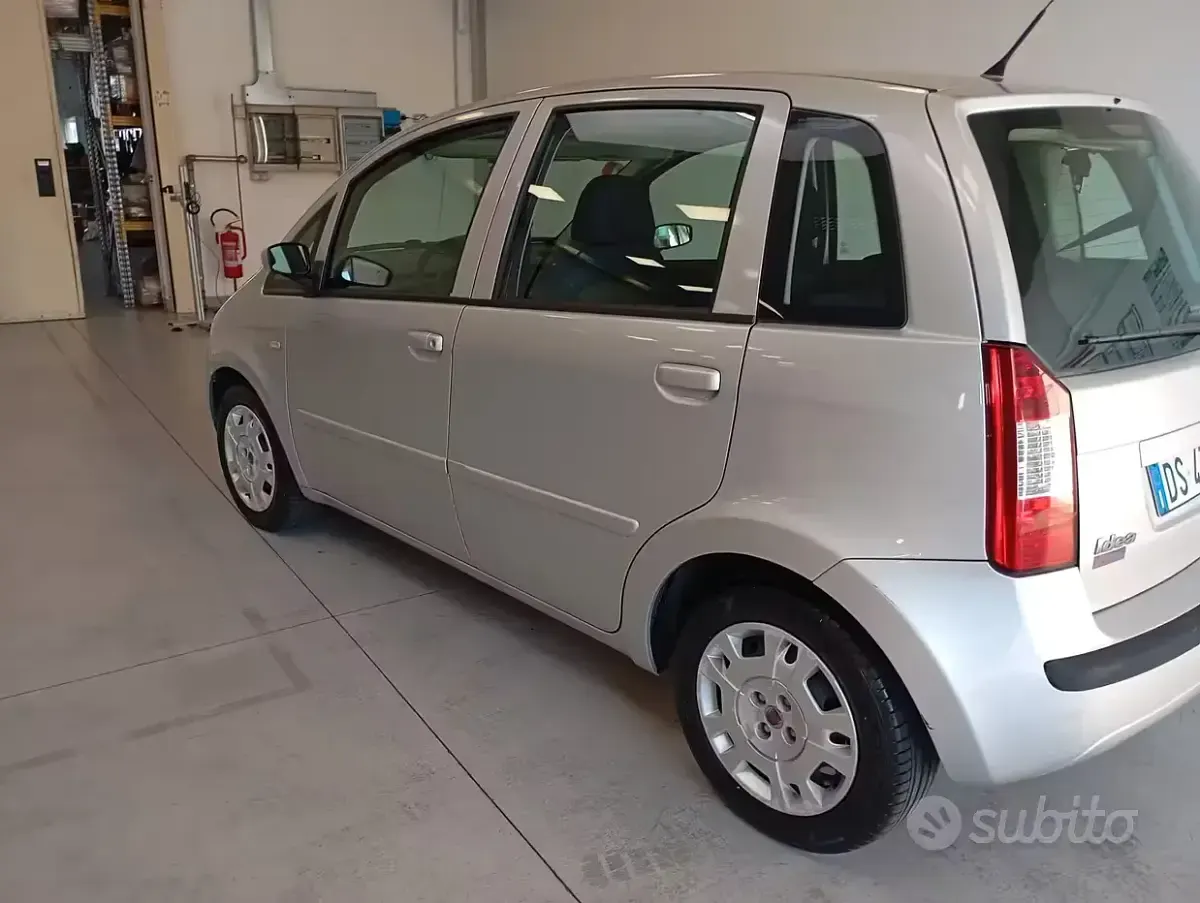 Usata Fiat Idea 80 CV (58 kW) 2008 Grigio Monovolume