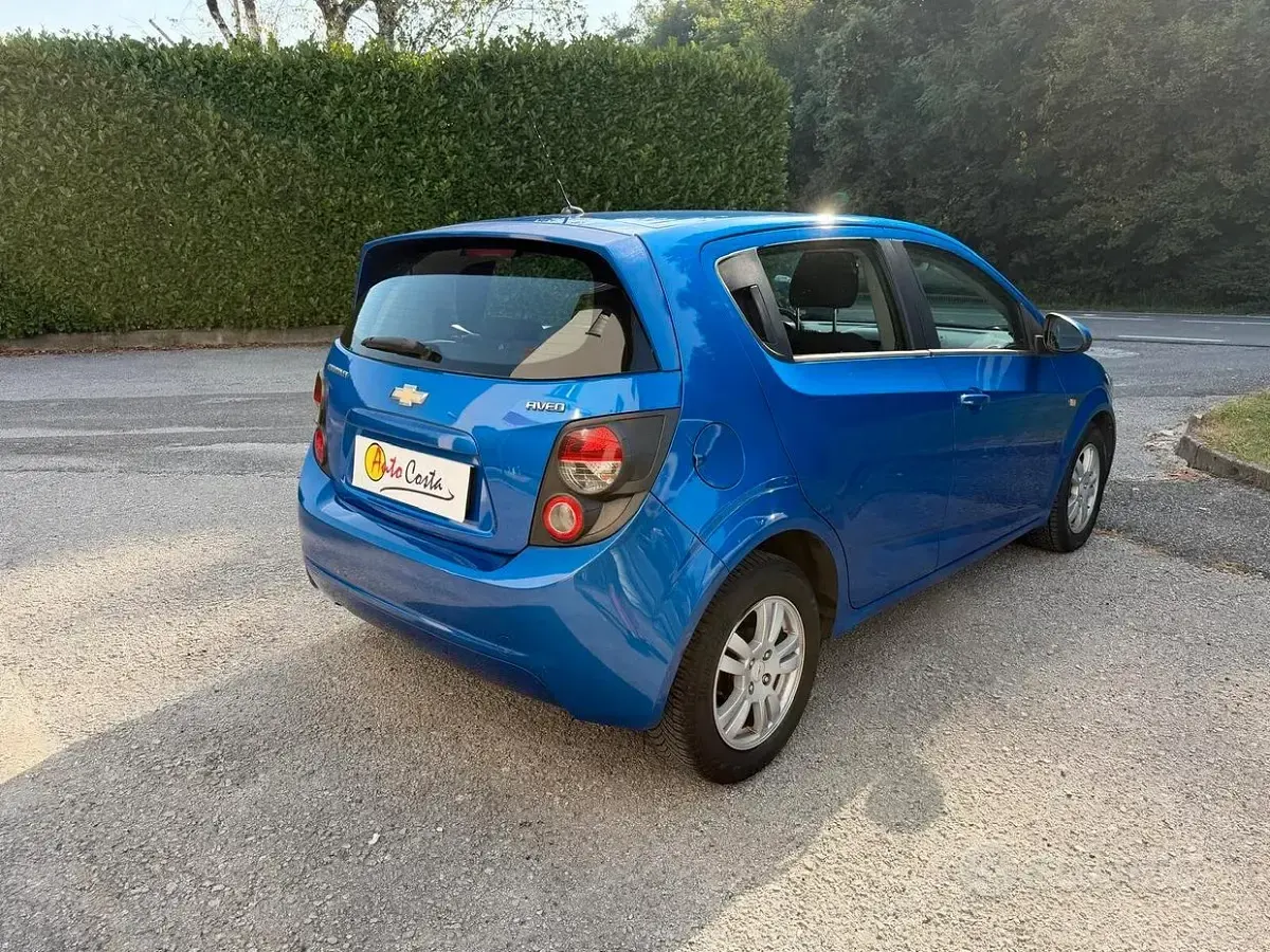 Usata Chevrolet Aveo LTZ 86 CV (63 kW) 2012 Bluazzurro Berlina