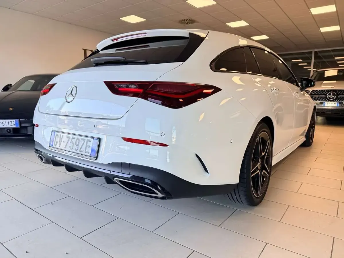 Usata Mercedes CLA180 Shooting Brake AMG Line Premium 116 CV (85 kW) 2024 Bianco Station wagon