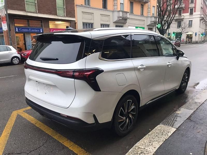 Nuova Cirelli 7 177 CV (130 kW) 2026 Bianco SUV