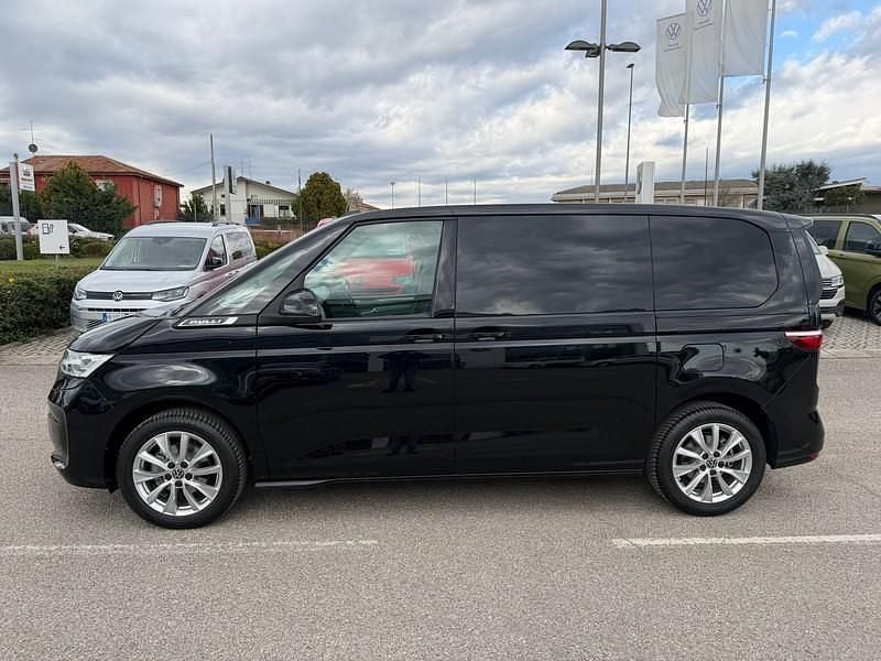 Nuova VW Multivan Life 150 CV (110 kW) 2026 Deep black perlato Furgone